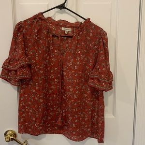 Short sleeve burgundy shirt with tie